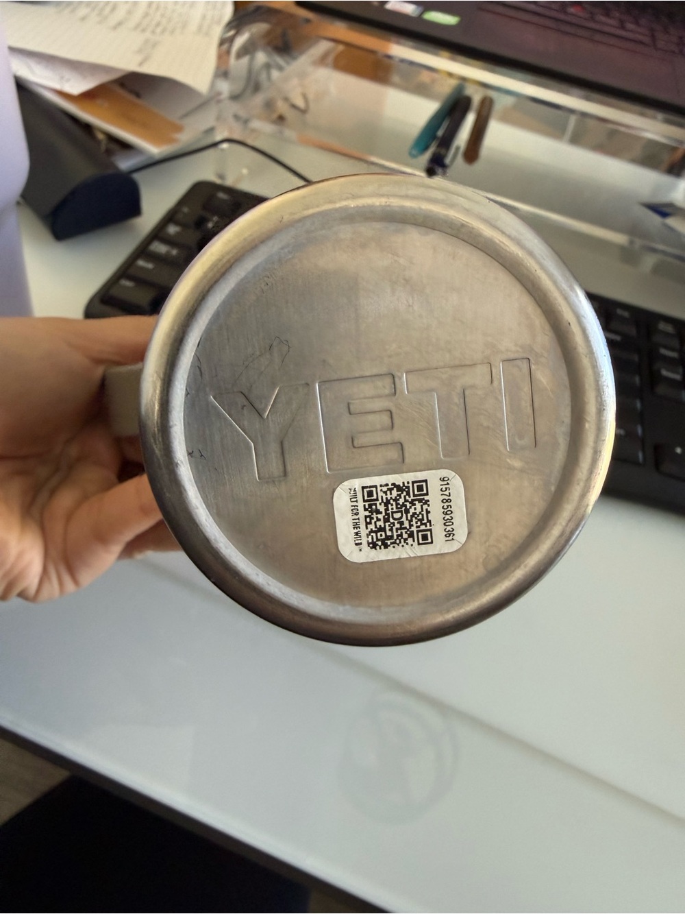Yeti 30oz Rambler Tumbler with Handle - Metallic Taupe - Picture 3 of 4